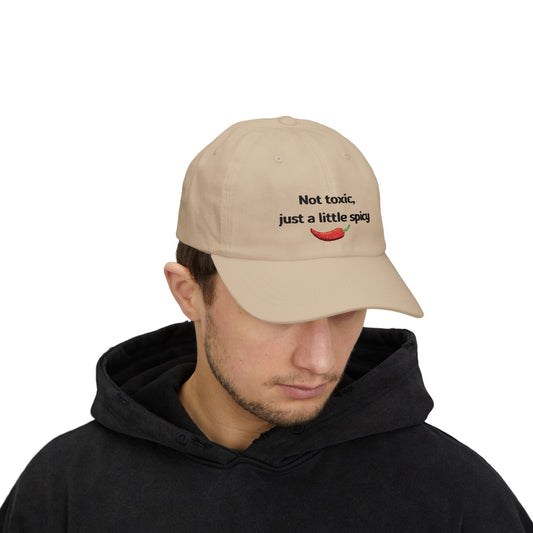 Cap mit Spruch "Not toxic, just a little spicy"